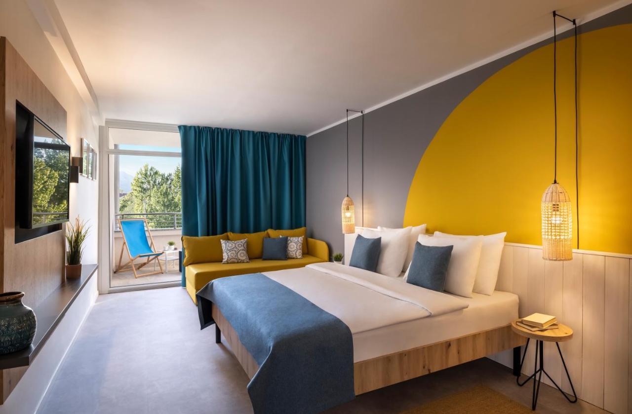 Sunny Baska Hotel By Valamar, Ex Corinthia Экстерьер фото